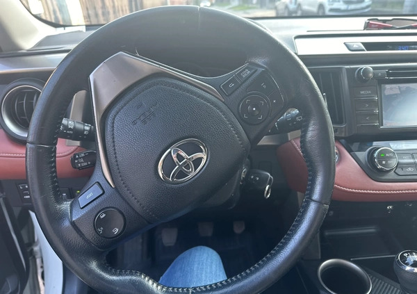 Toyota RAV4 cena 49990 przebieg: 218500, rok produkcji 2014 z Torzym małe 37